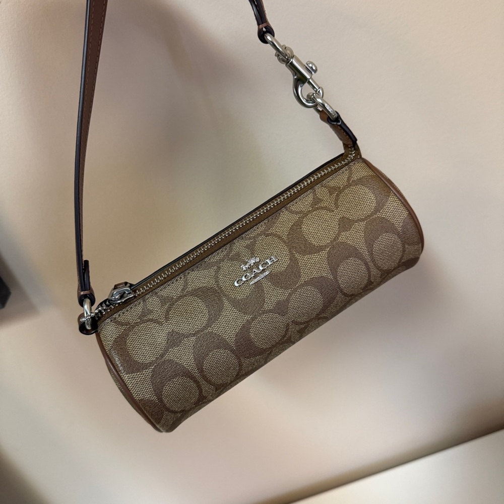 Coach CP475 nolita barrel - Picture 8 of 8